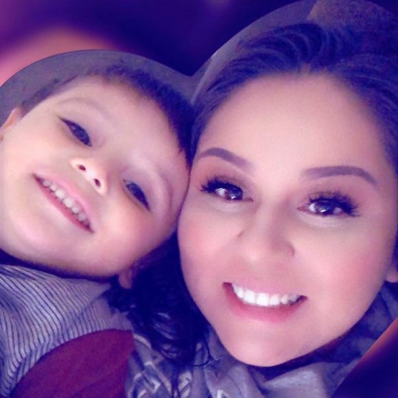 Meet your Posher, Julia - Picture 1 of 1